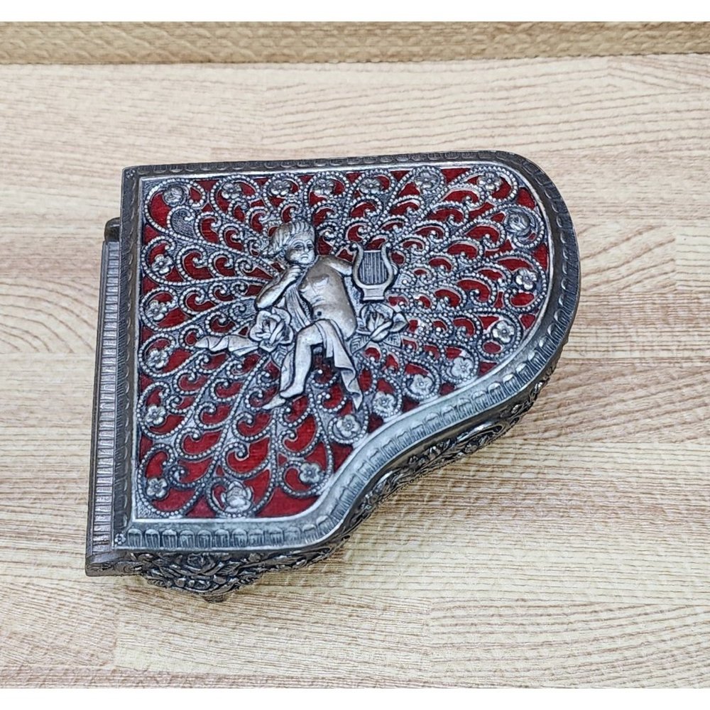 Vintage Music trinket Piano box by Ormolu wind up 4 x 3 1/2”